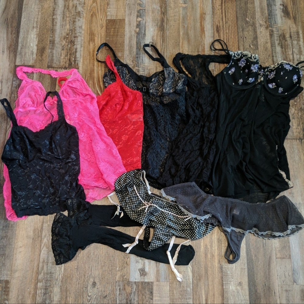 Lingerie/tank bundle